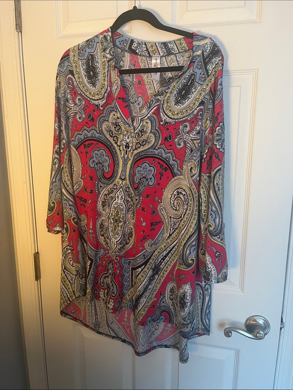 Women's  Paisley V-Neck Tunic Top